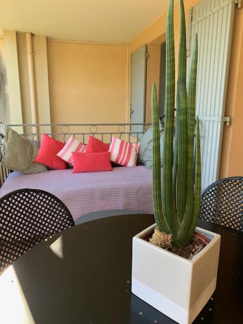 Appartement Cosy Avec Climatisation Reversible Golf De Saumane Εξωτερικό φωτογραφία