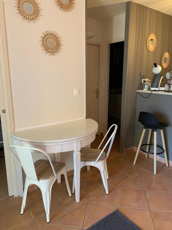 Appartement Cosy Avec Climatisation Reversible Golf De Saumane Εξωτερικό φωτογραφία